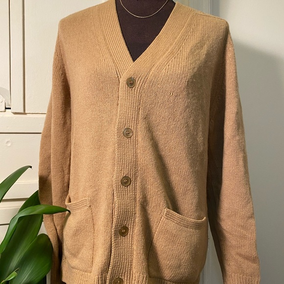 Gorgeous Vintage Camel Wool Cardigan - Picture 6 of 9